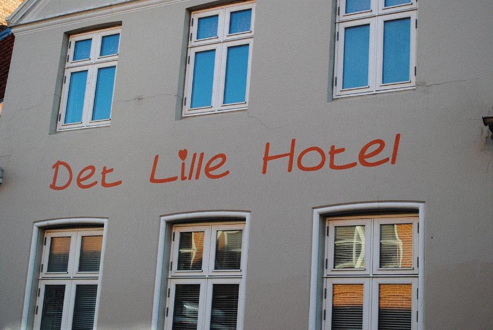Det Lille Hotel รอนเน ภายนอก รูปภาพ