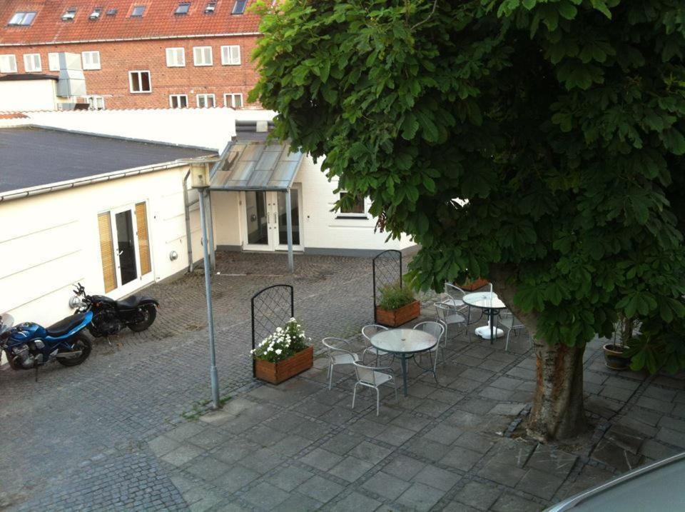 Det Lille Hotel รอนเน ภายนอก รูปภาพ