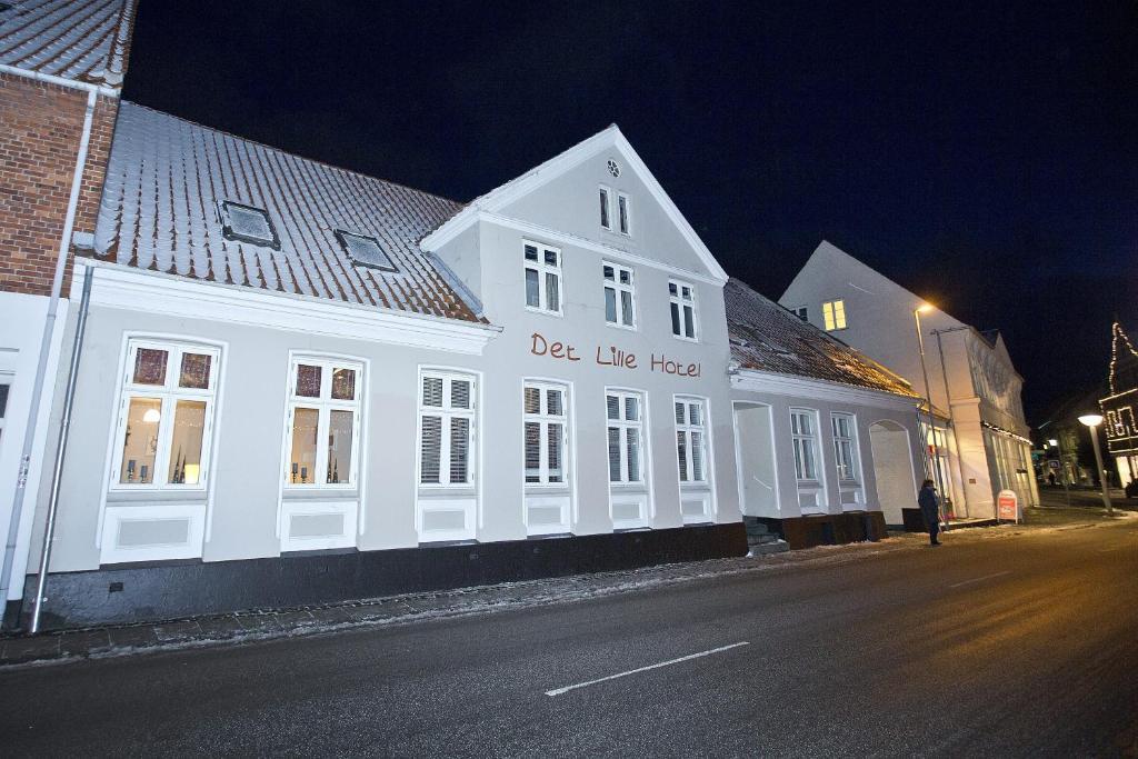 Det Lille Hotel รอนเน ภายนอก รูปภาพ